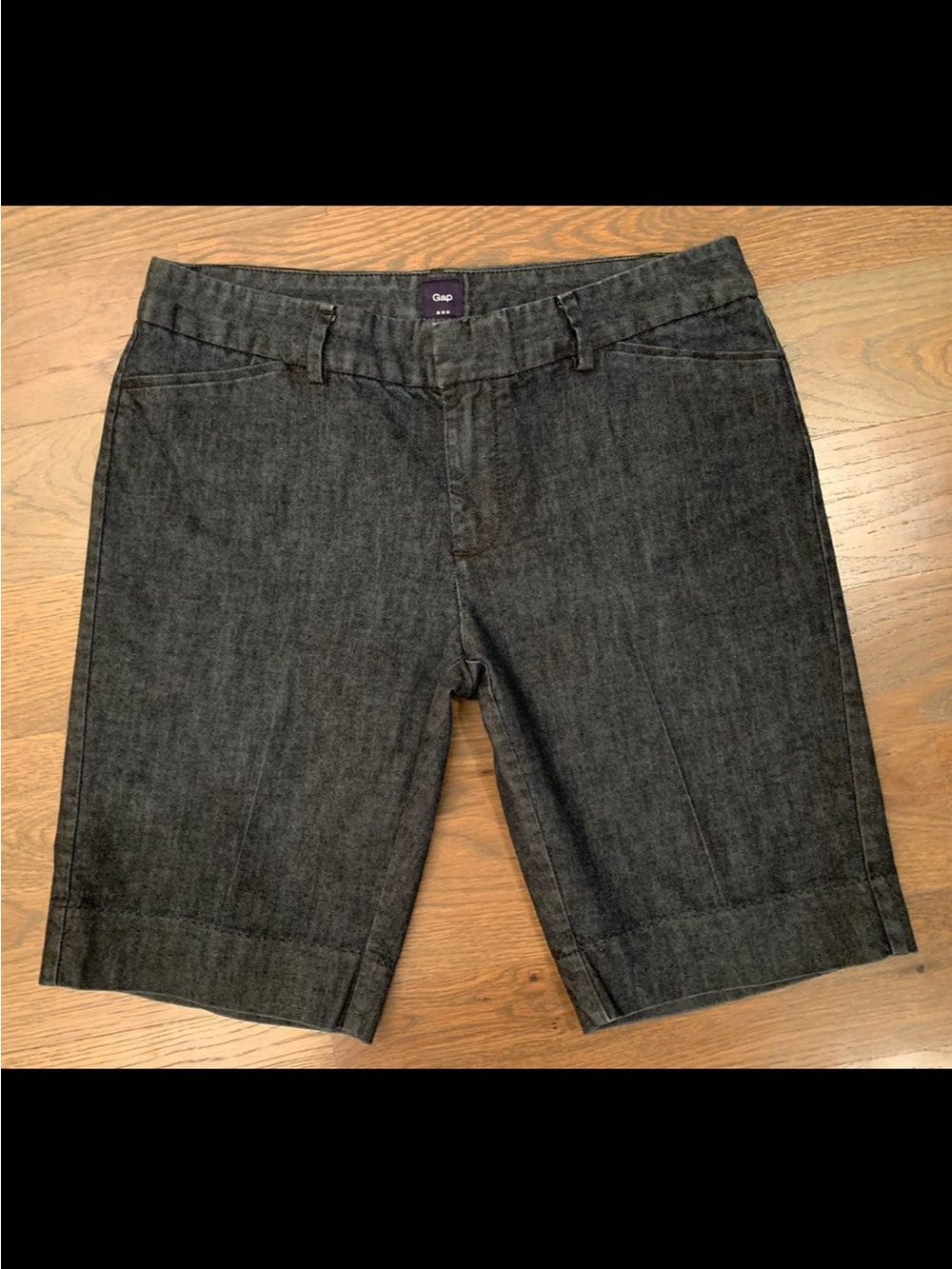 Gap dark wash blue denim Shorts size 6